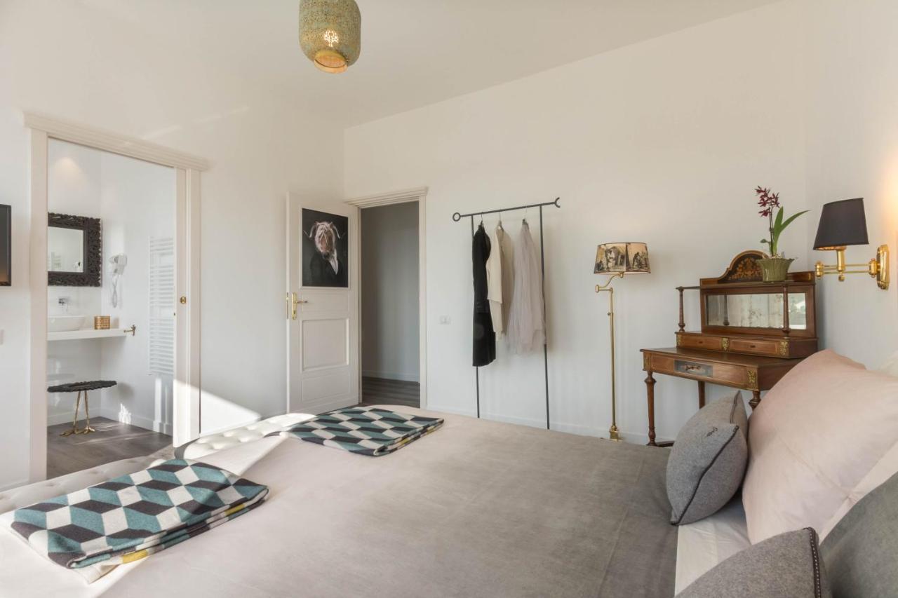 Eleventh Floor Suites Кальяри Экстерьер фото