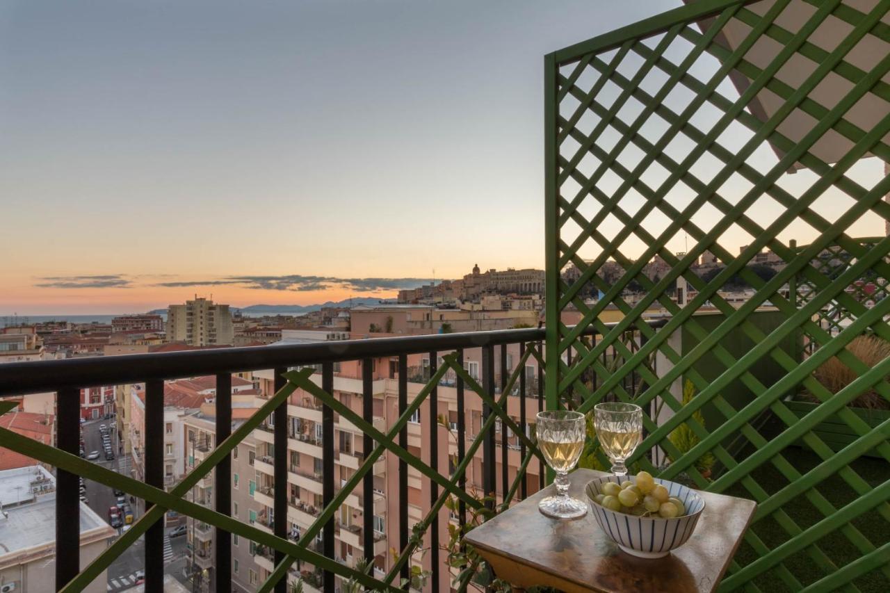 Eleventh Floor Suites Кальяри Экстерьер фото