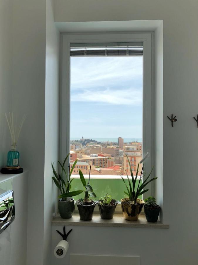 Eleventh Floor Suites Кальяри Экстерьер фото